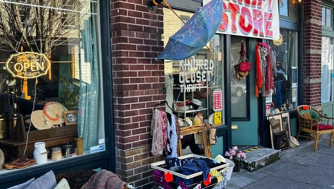 Store Image