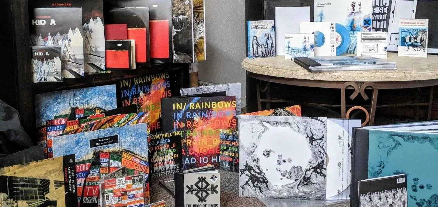 Store Image