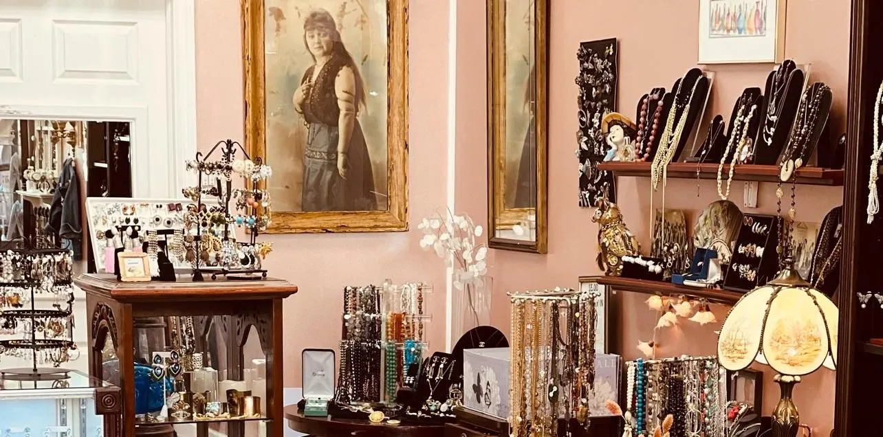 Store Image