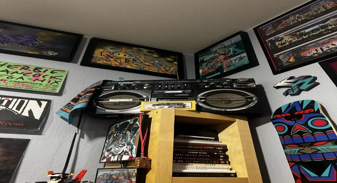 Store Image