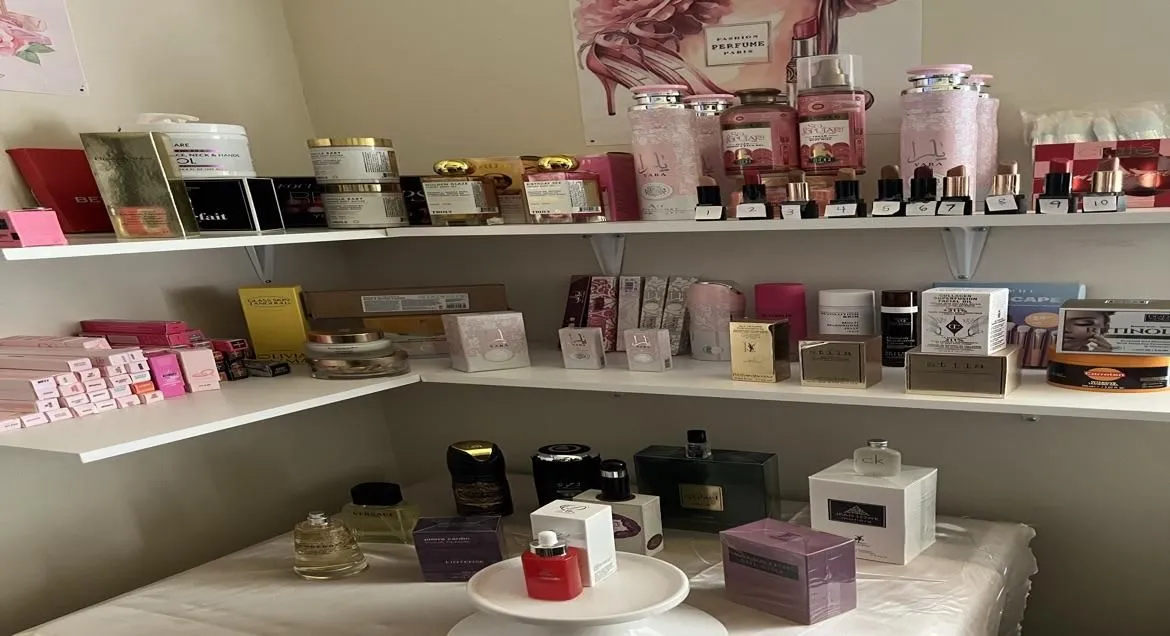 Store Image