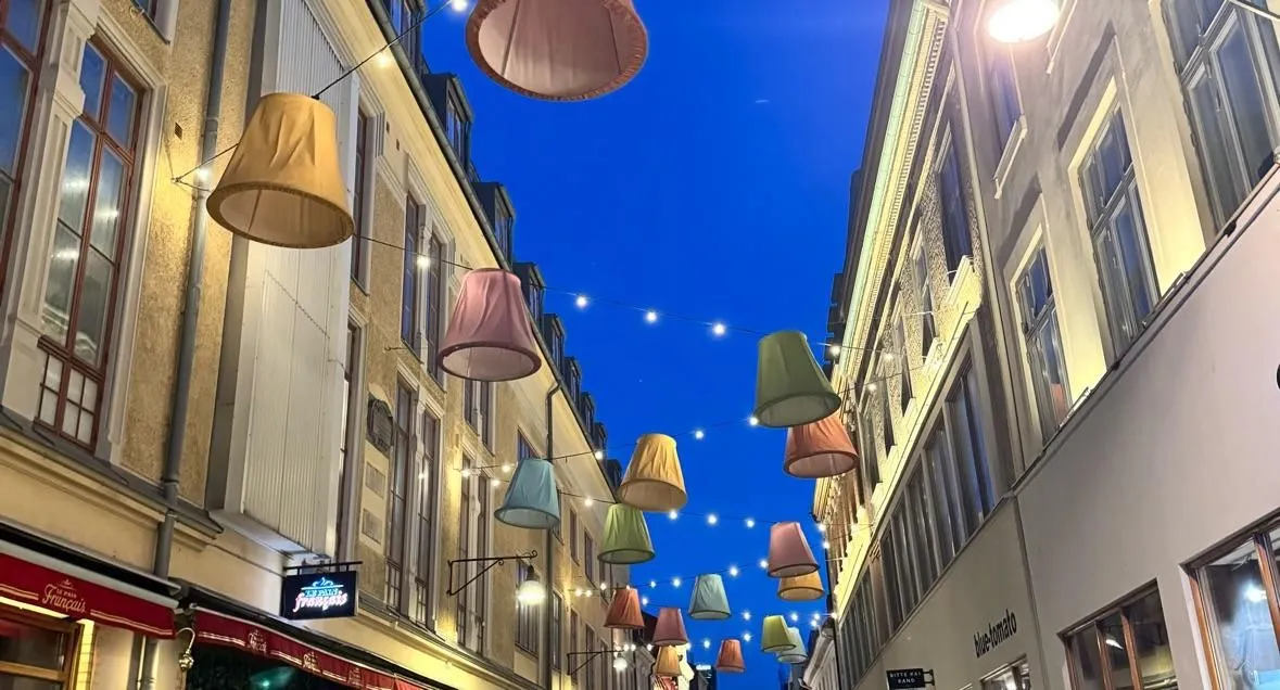 Store Image