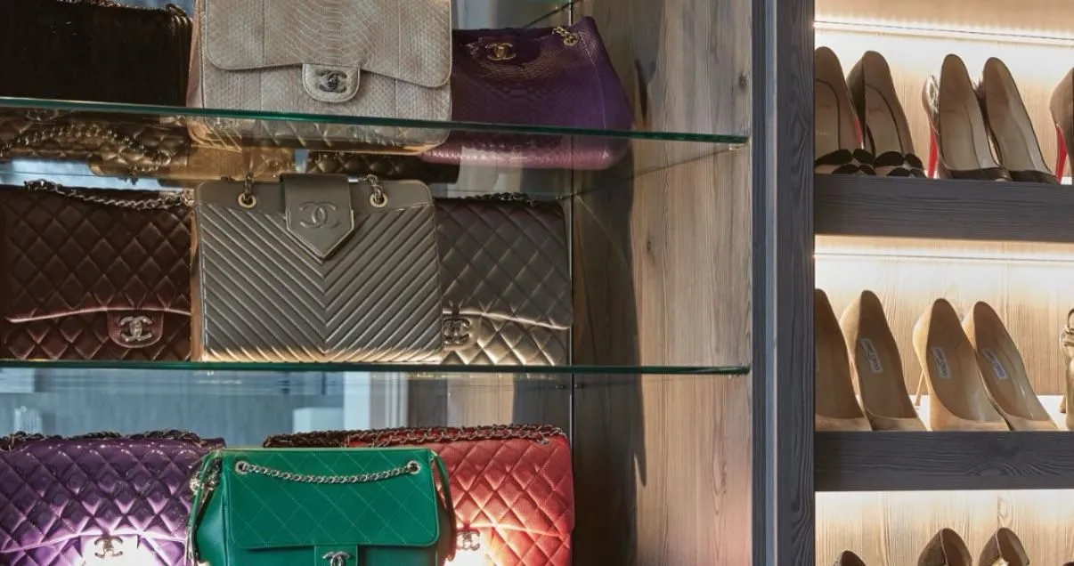 Store Image
