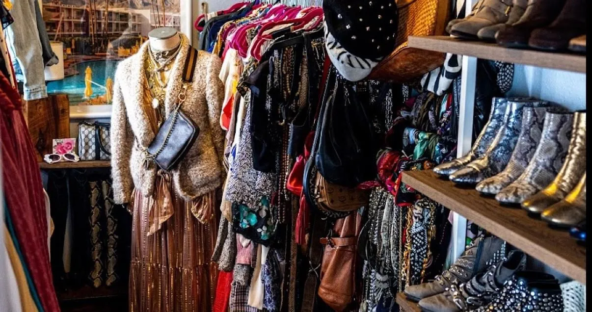 Store Image