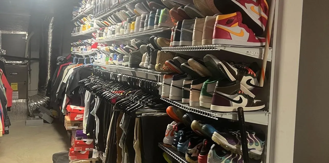 Store Image
