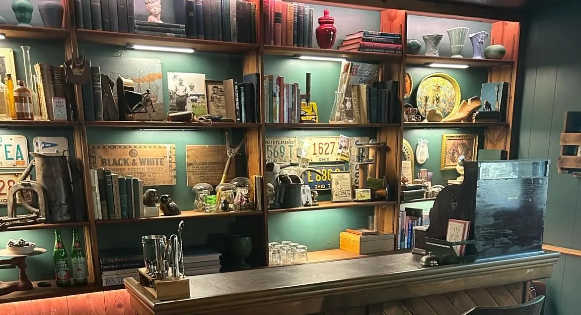 Store Image