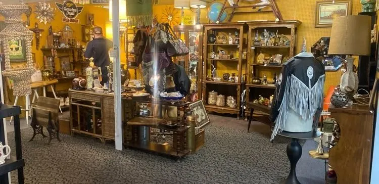 Store Image