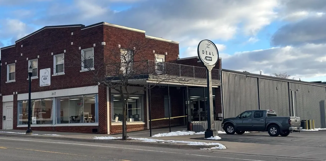 Store Image