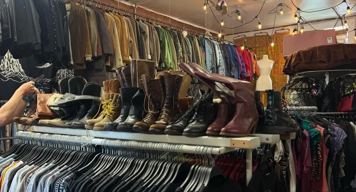 Store Image
