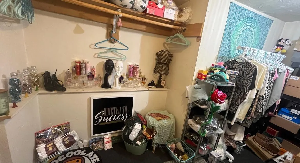 Store Image