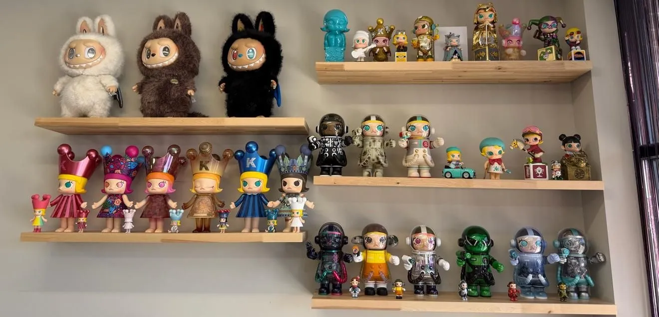 Store Image