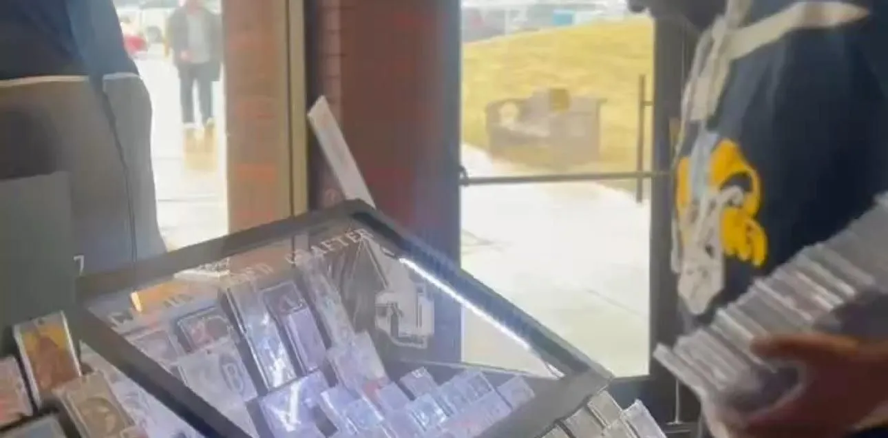 Store Image