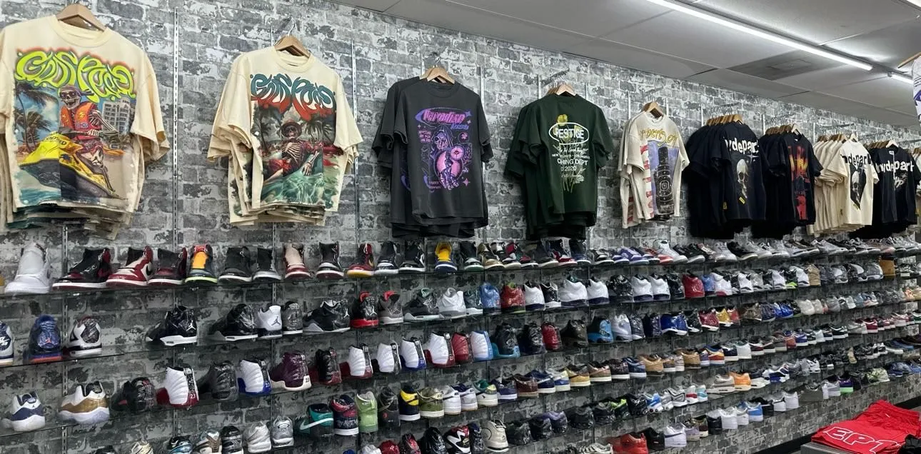 Store Image