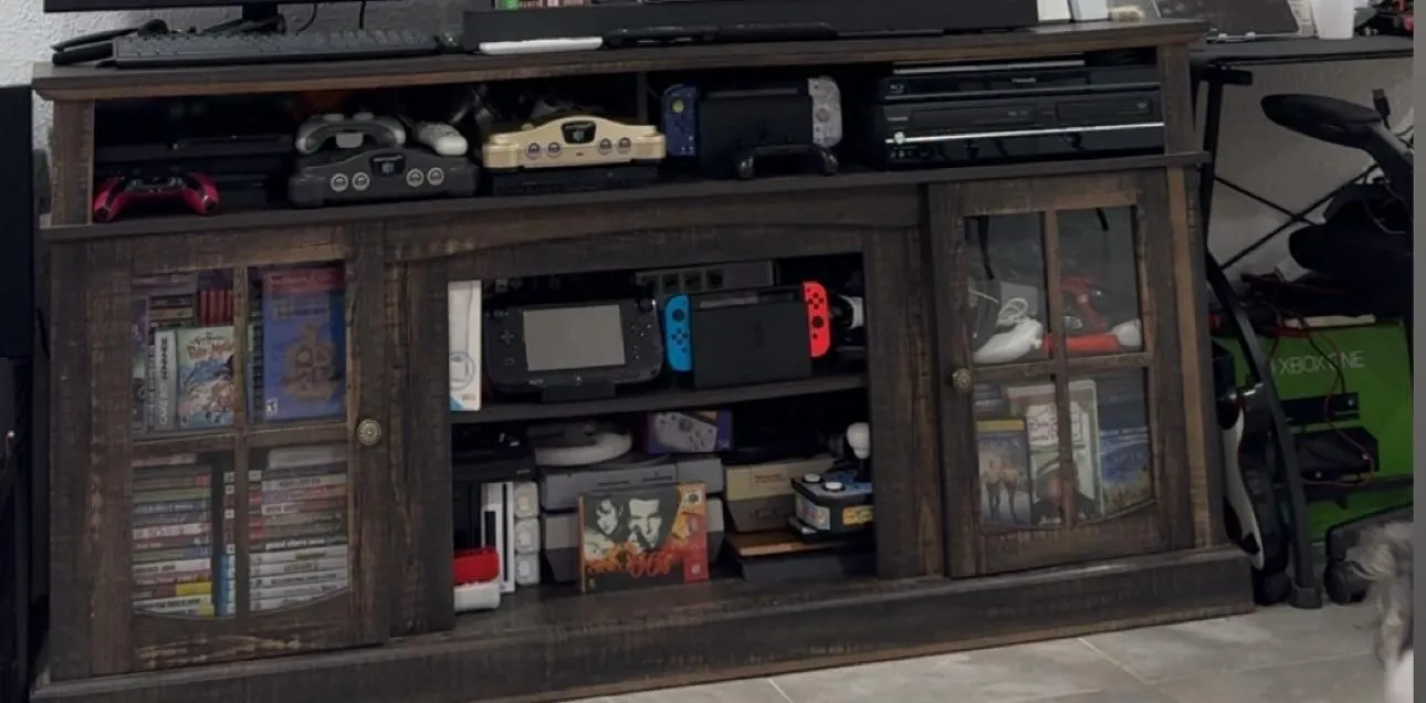 Store Image