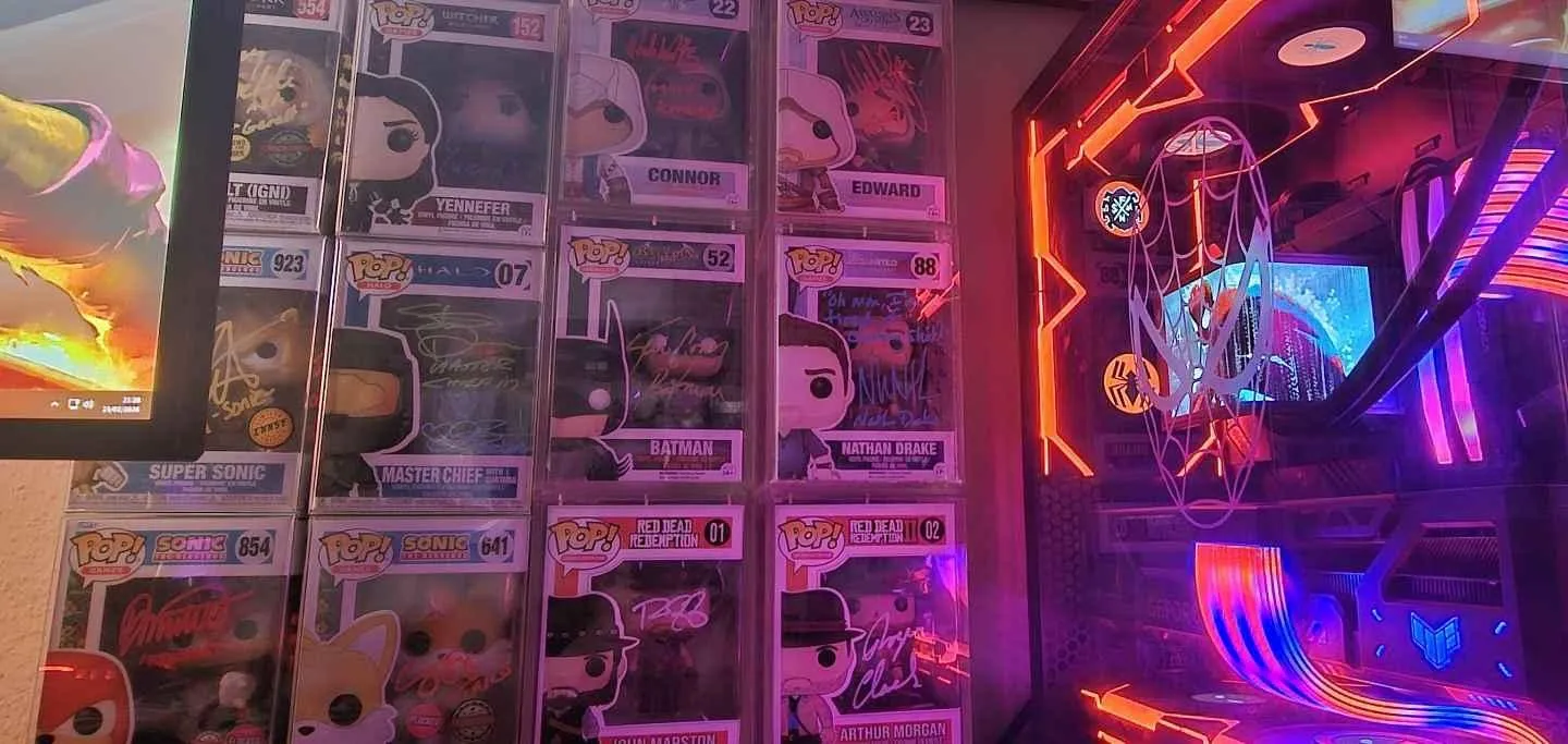 Store Image