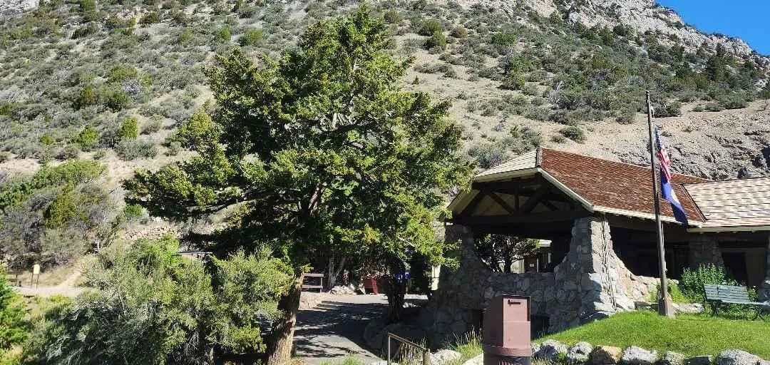 Store Image