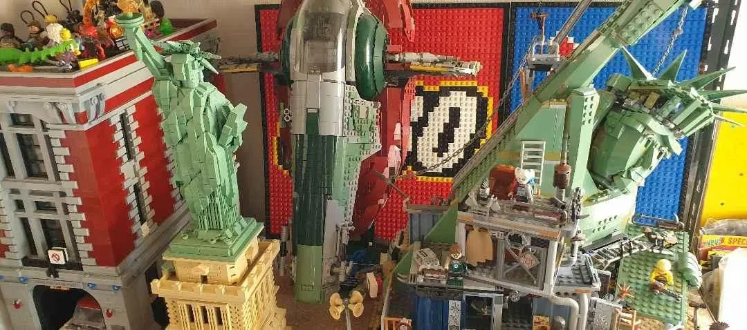Store Image