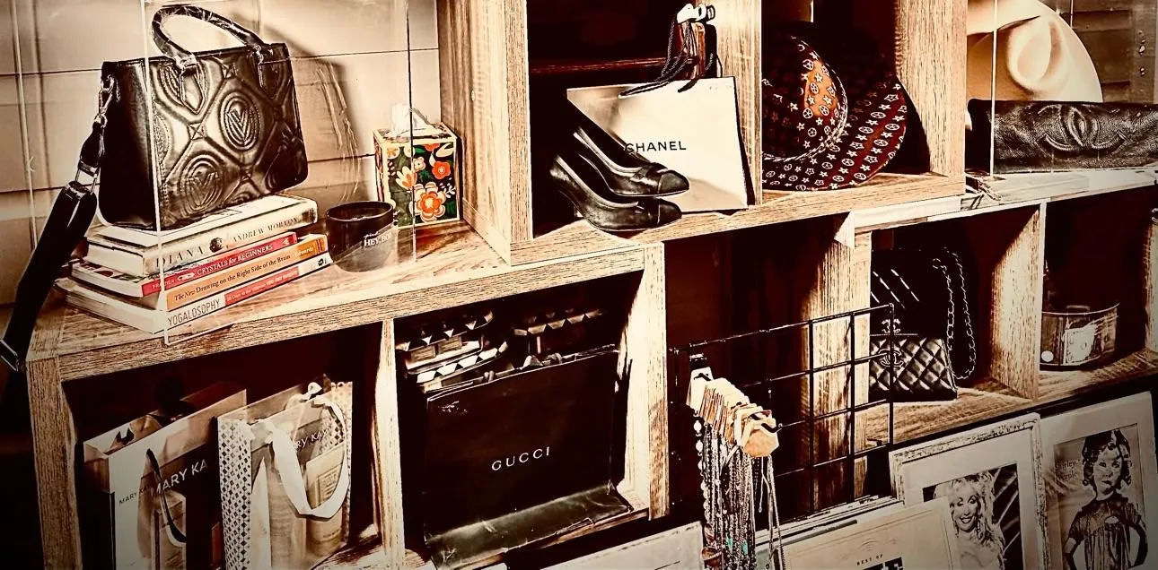 Store Image