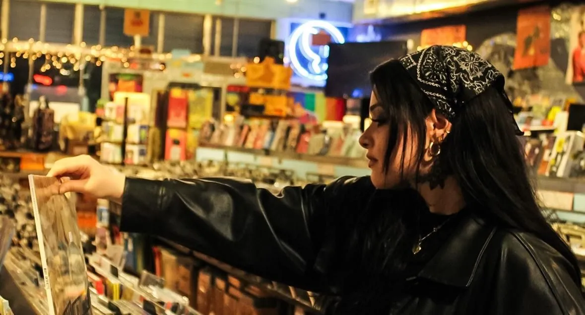 Store Image