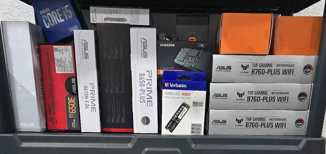 Store Image