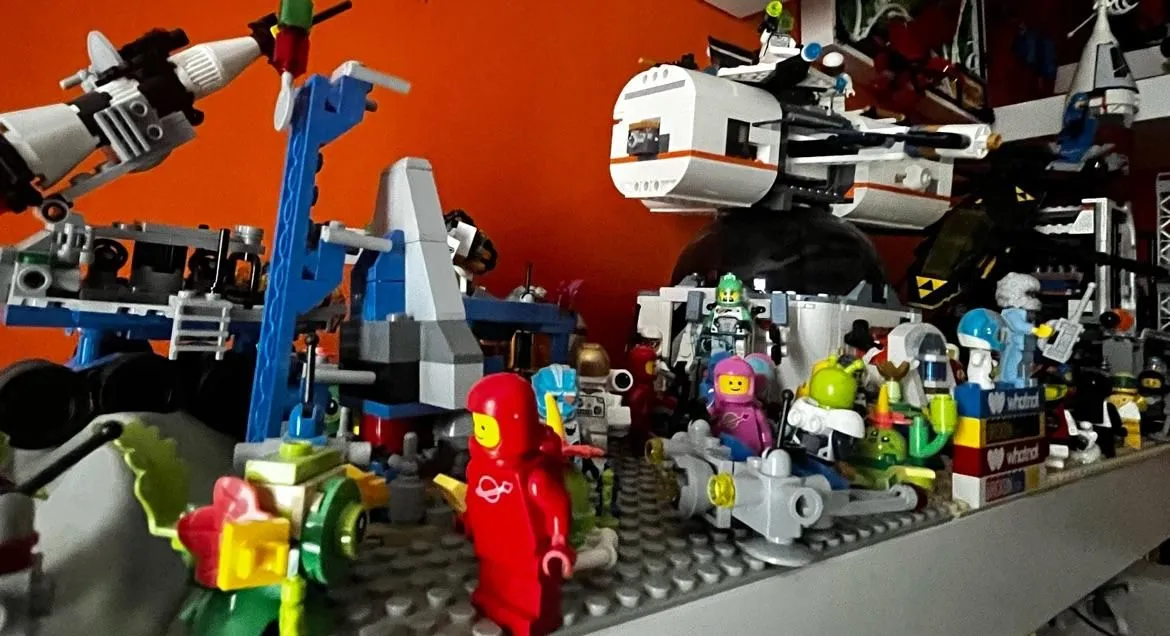 Store Image