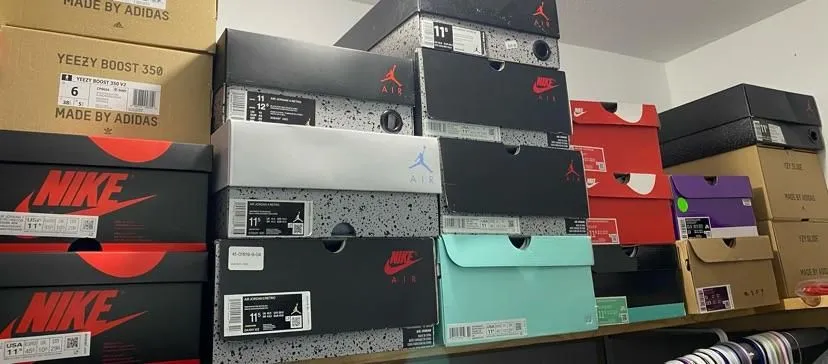 Store Image