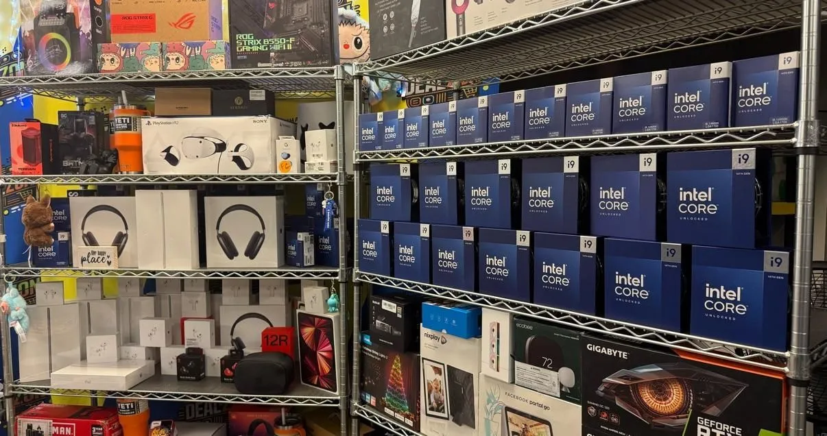 Store Image