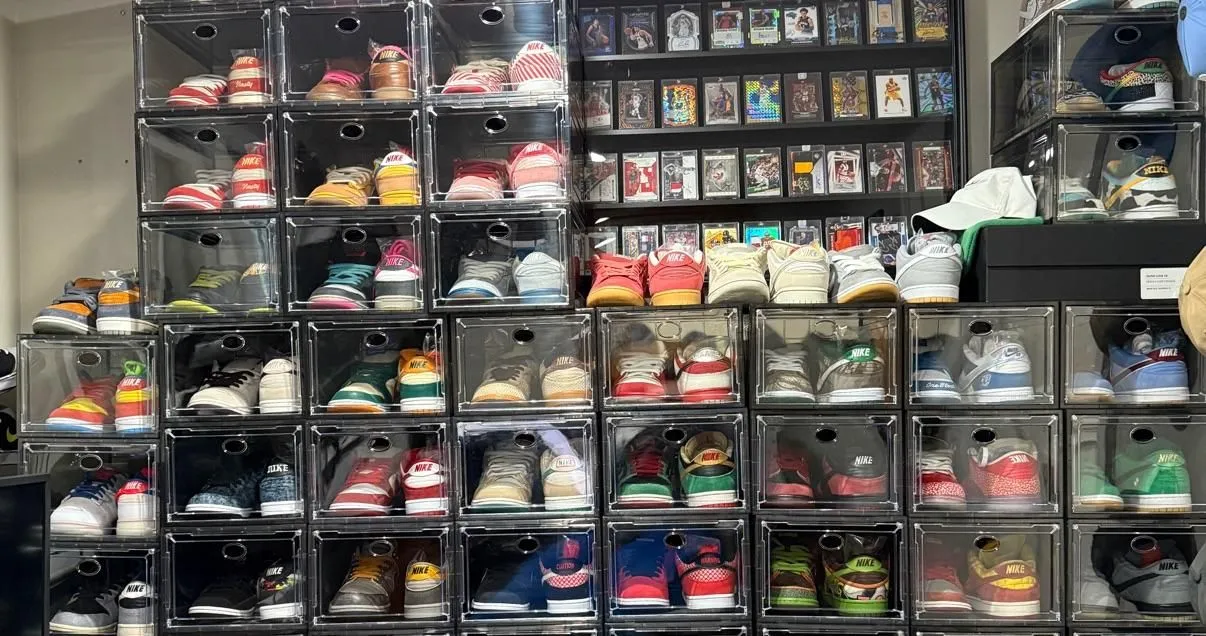 Store Image
