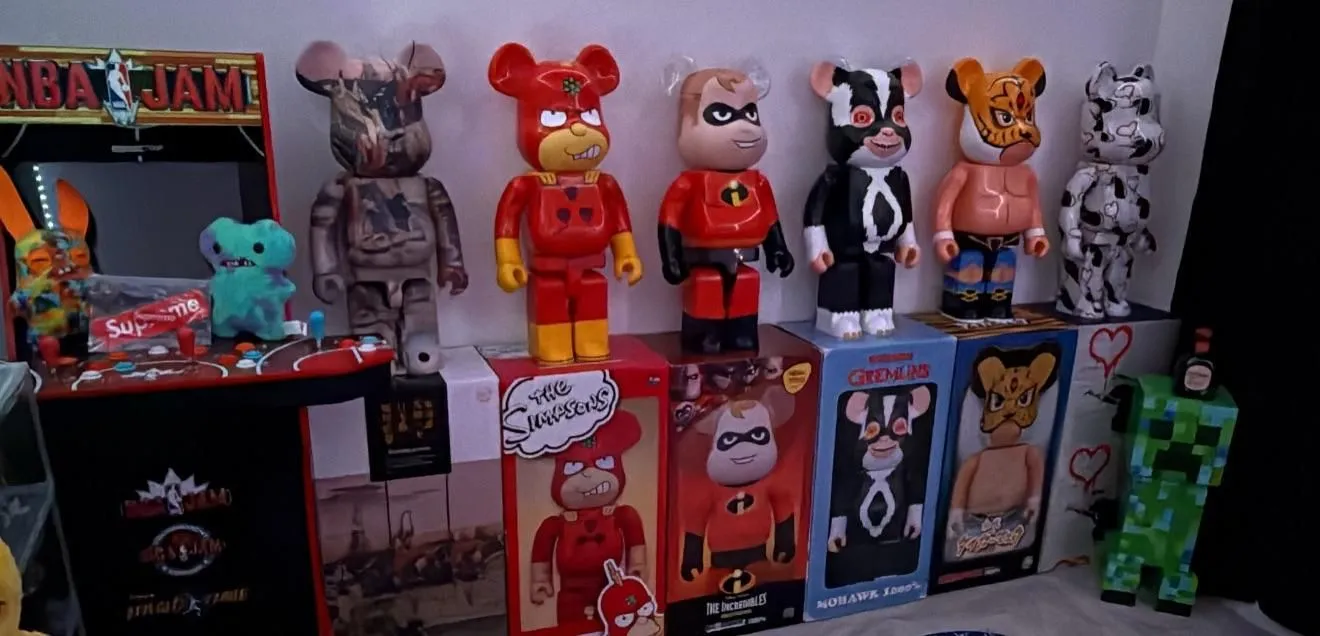 Store Image
