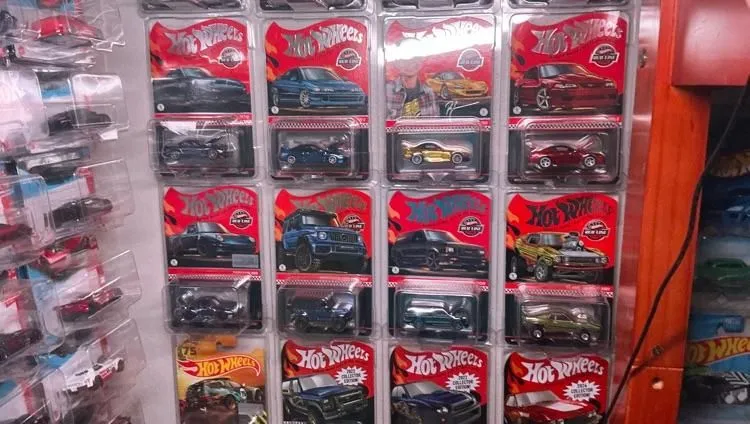 Store Image
