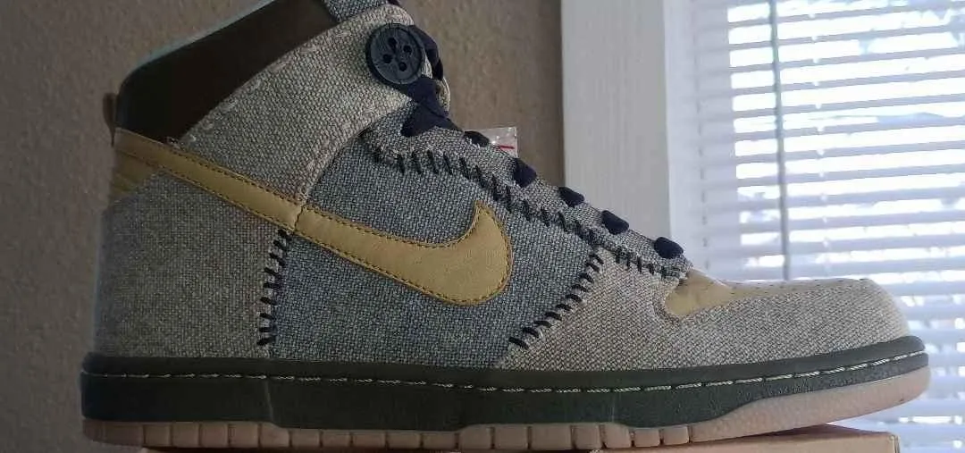 nike coraline dunks for sale