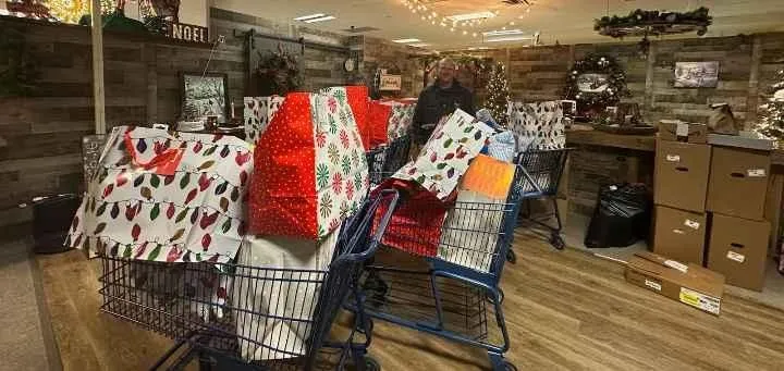Store Image