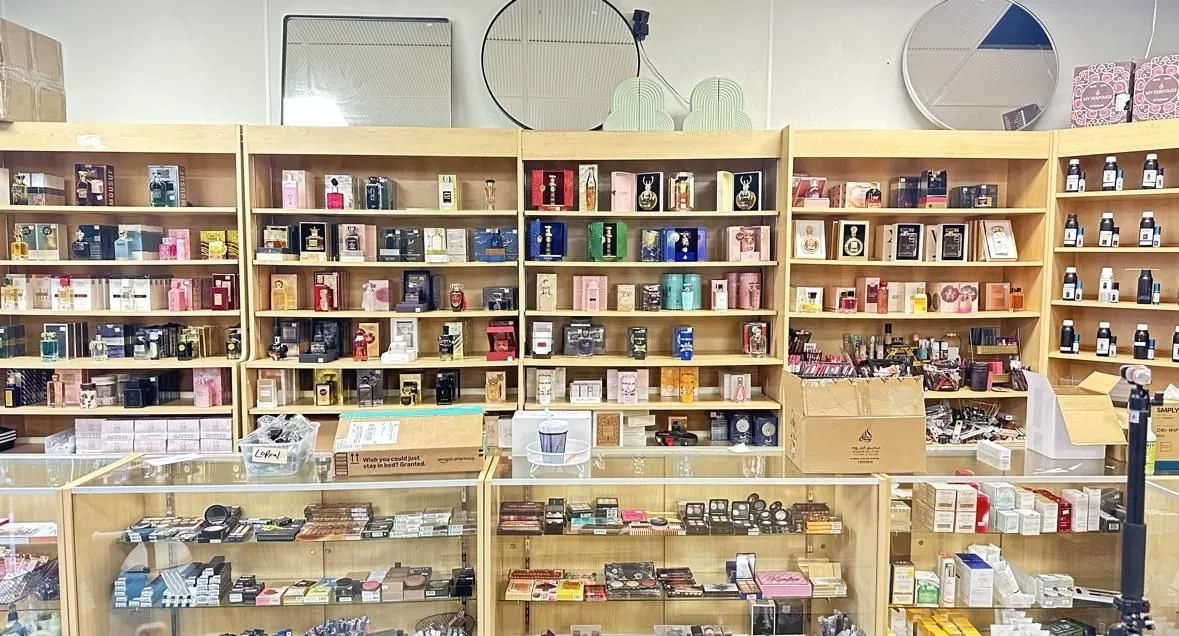 Store Image