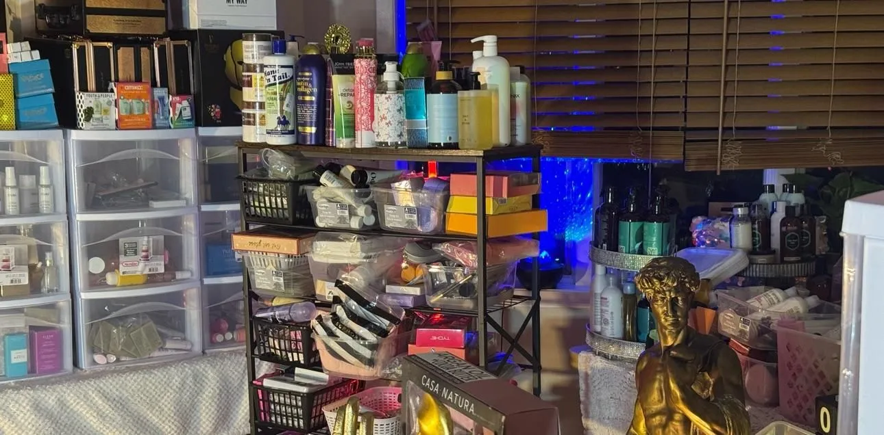 Store Image