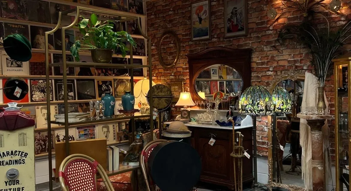 Store Image