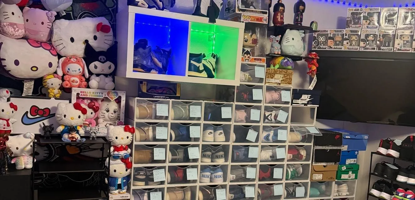 Store Image