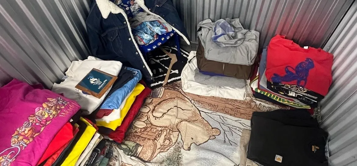 Store Image