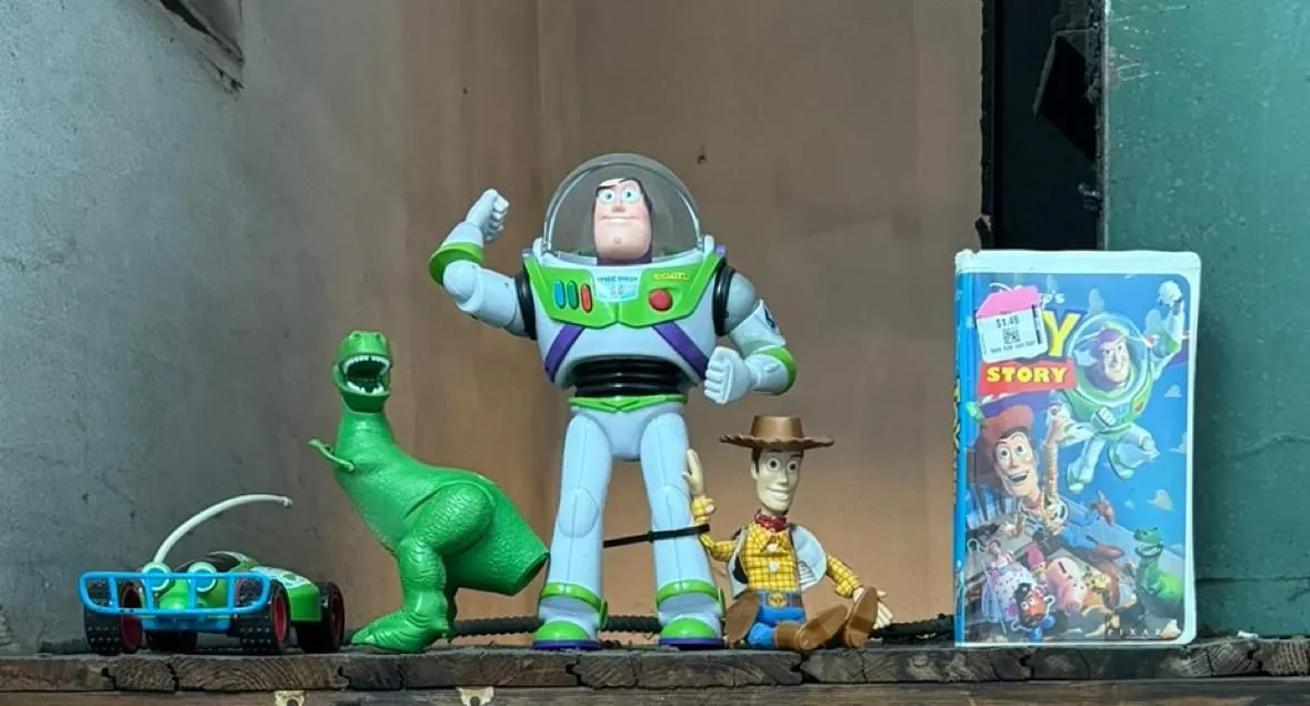 Store Image