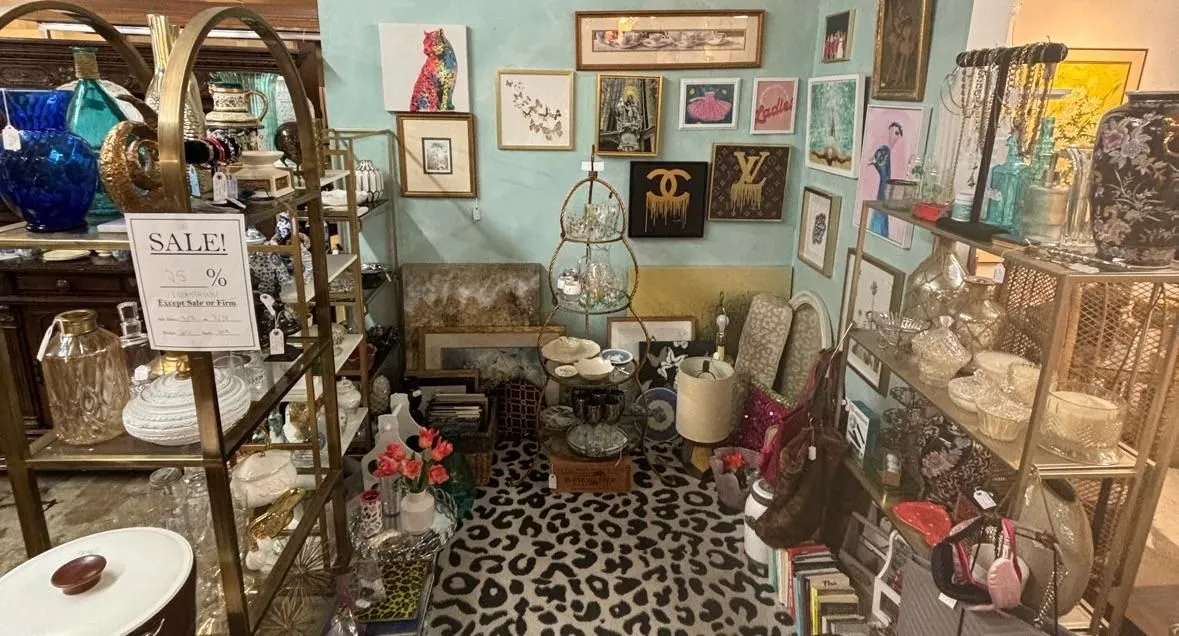 Store Image