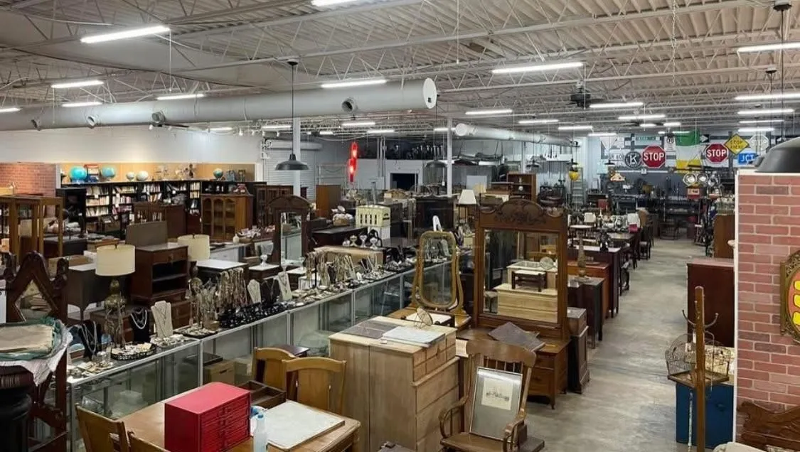 Store Image