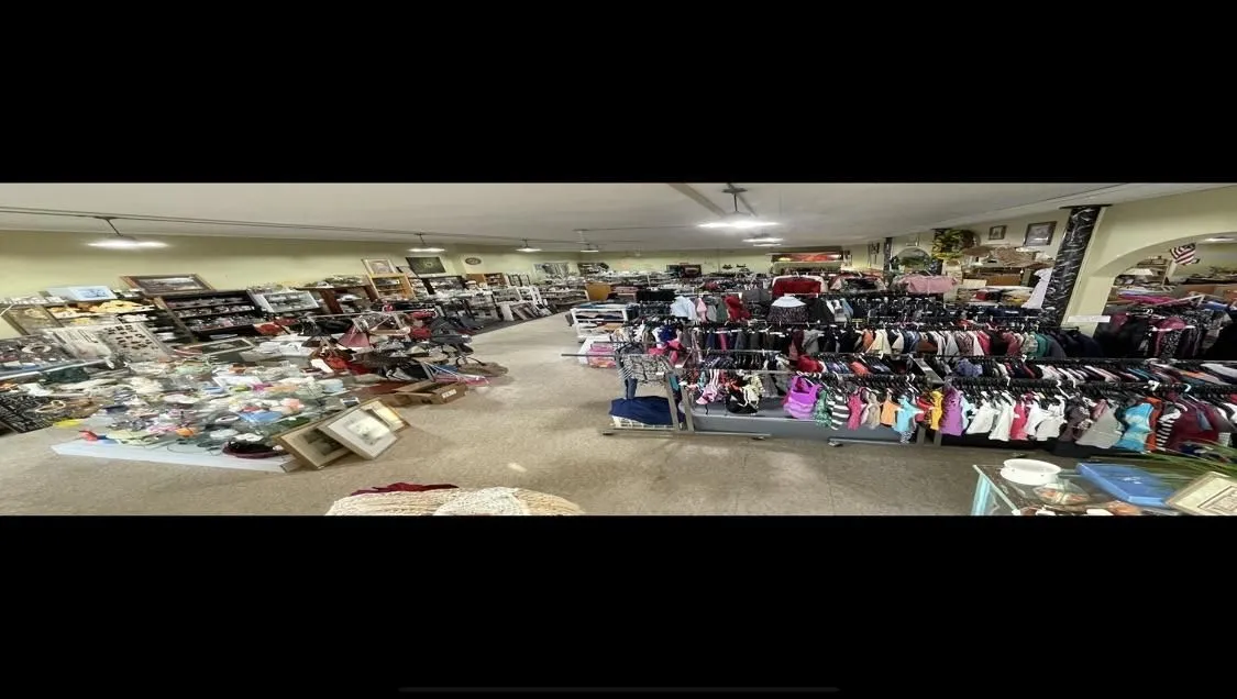 Store Image