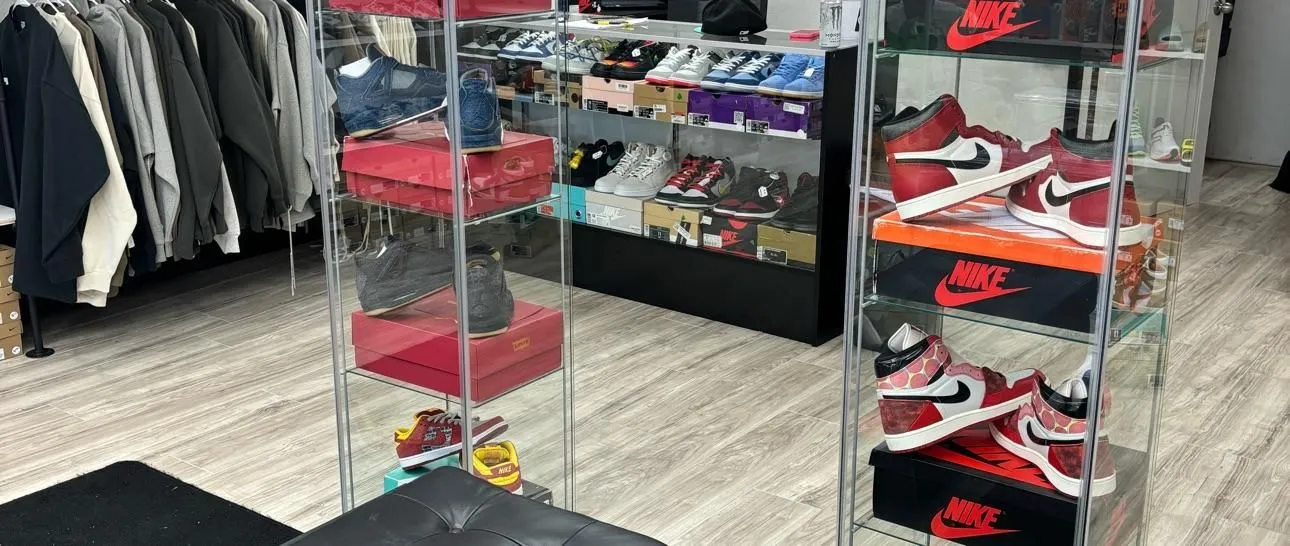 Store Image