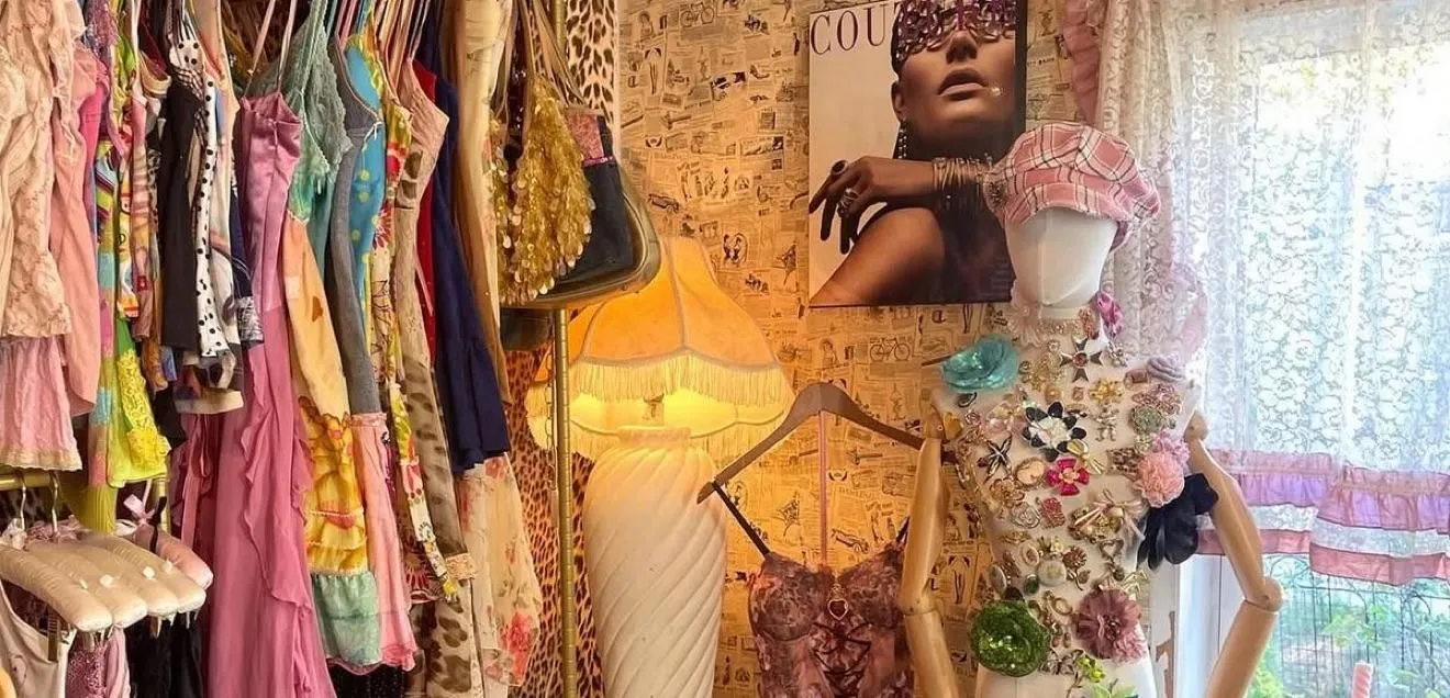 Store Image