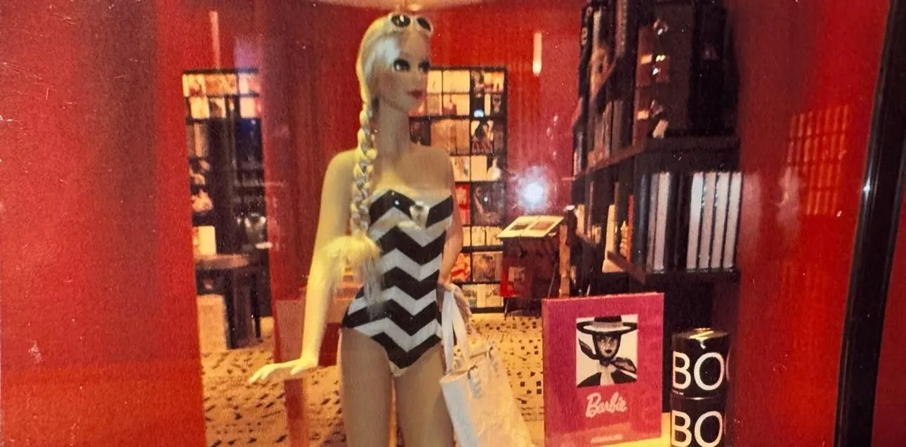 Store Image