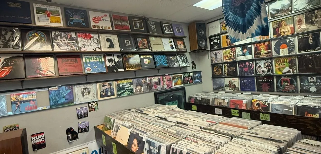 Store Image