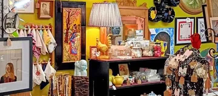 Store Image