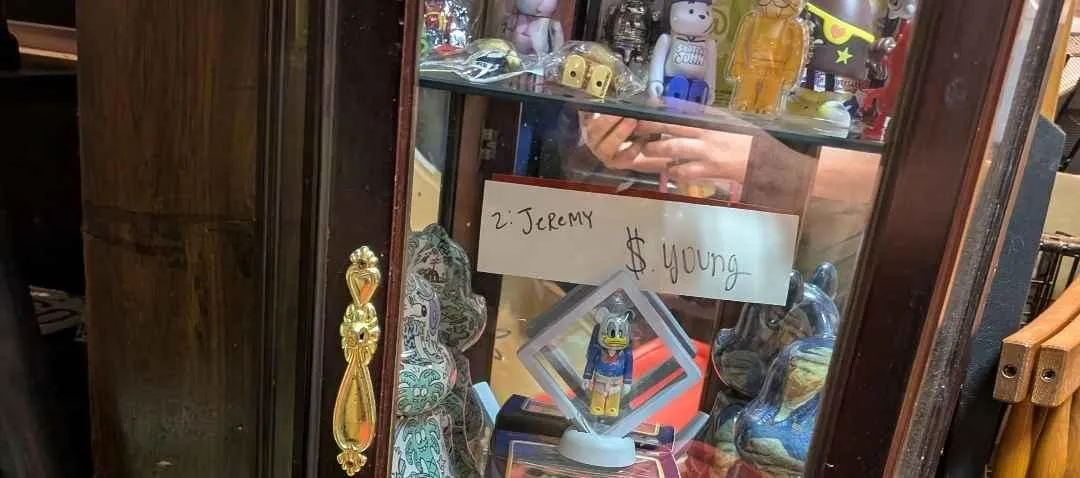 Store Image