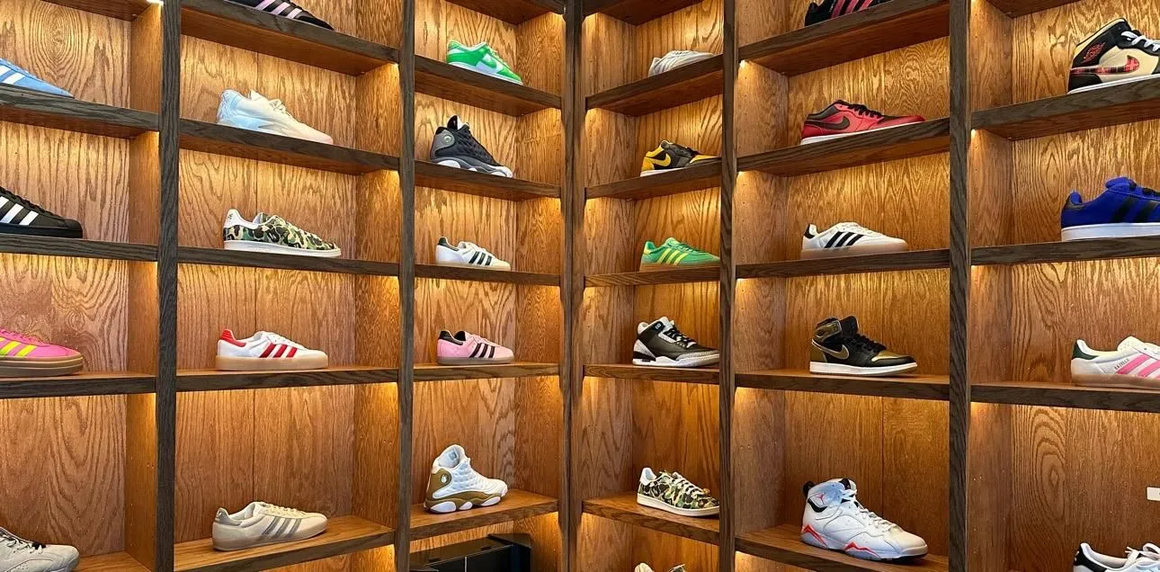 Store Image