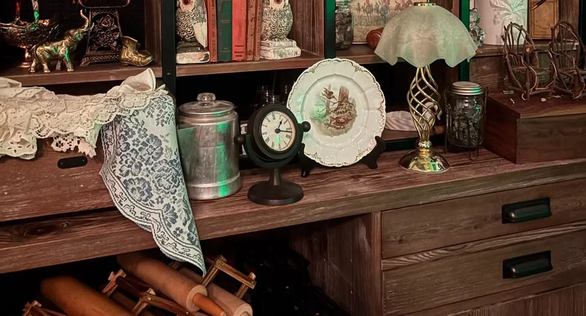 Store Image
