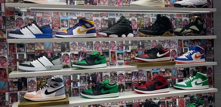 Store Image
